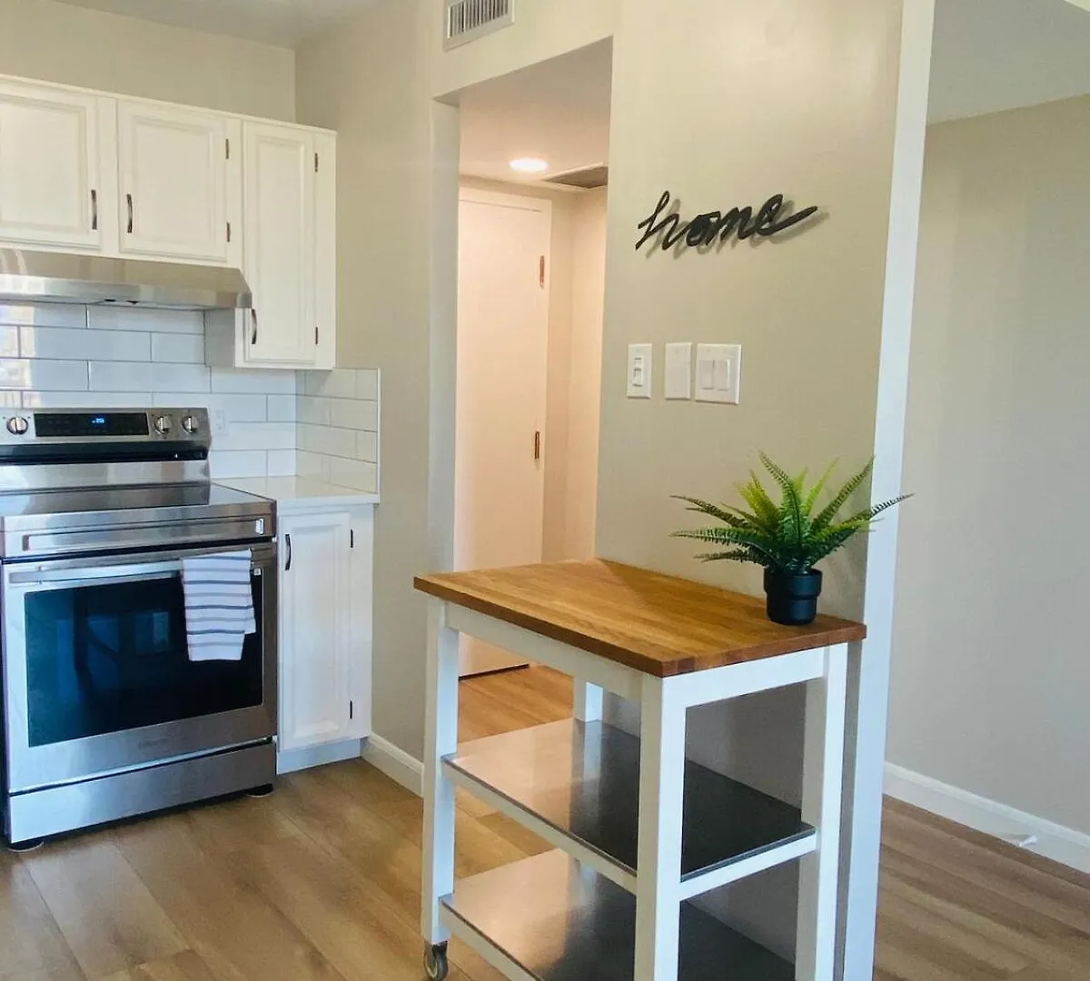 Apartment Calgary Beltline - A Stylish Condo Stay! Canada